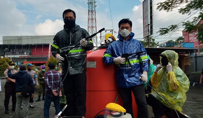Polsek Purwokerto Utara Beri Dukungan Penuh Penyemprotan Disinfektan