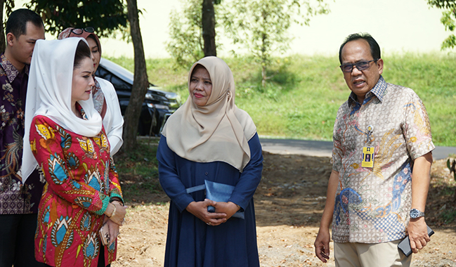 Anggota Komisi V DPR RI Novita Wijayanti Mengunjungi Lokasi Pembangunan Rusunawa 2 Unsoed